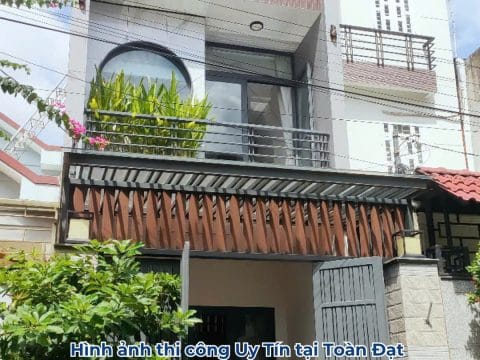 Xu hướng xây dựng nhà ở kết hợp kinh doanh 2025 mang đến nhiều lợi ích: tối ưu công năng, tiết kiệm chi phí, gia tăng giá trị bất động sản, tạo nguồn thu nhập ổn định