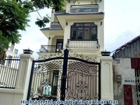 Trong kiến trúc đô thị hiện nay, nhà phố 2 mặt tiền ngày càng trở thành lựa chọn lý tưởng của nhiều gia chủ